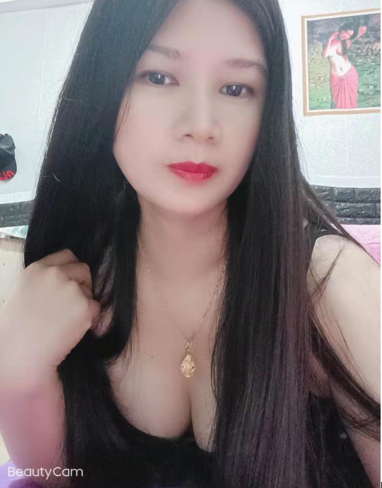 大奶微胖少妇，新下海的妹妹